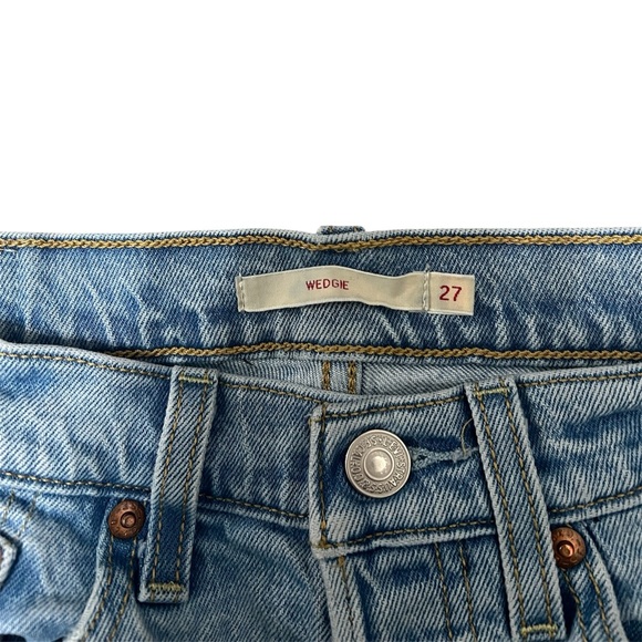 Levi’s Wedgie Lightwash Vintage Inspired Jeans Size 27 - Picture 4 of 6